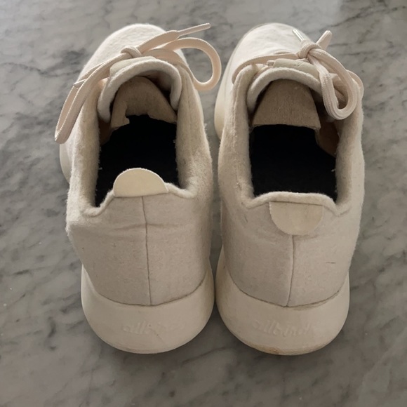 All White Allbird Men’s 11 Wool Runners - Picture 4 of 14